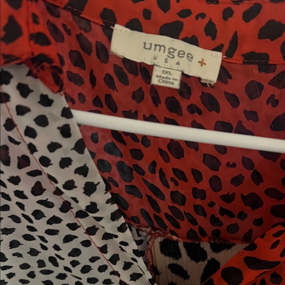Umgee Red, Black, Cream Animal Print Patchwork Blouse - Picture 2 of 8